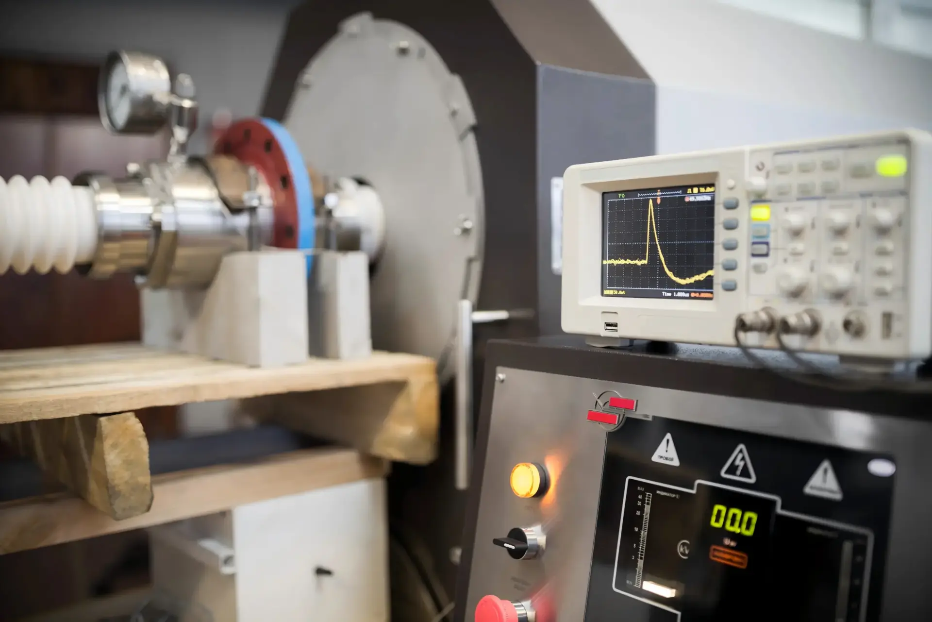 Electronic Measurement & Testing Instruments