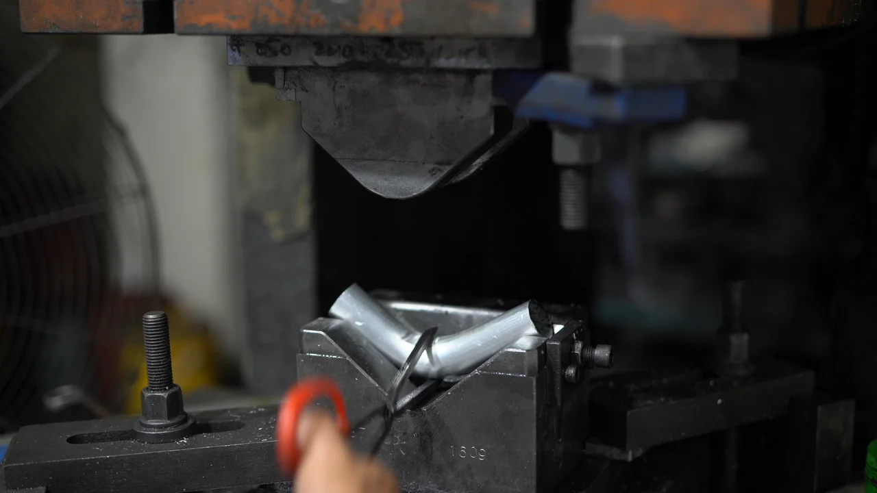 From Shanghai’s CIIF Floor: AI Reshapes Metal Processing Equipment