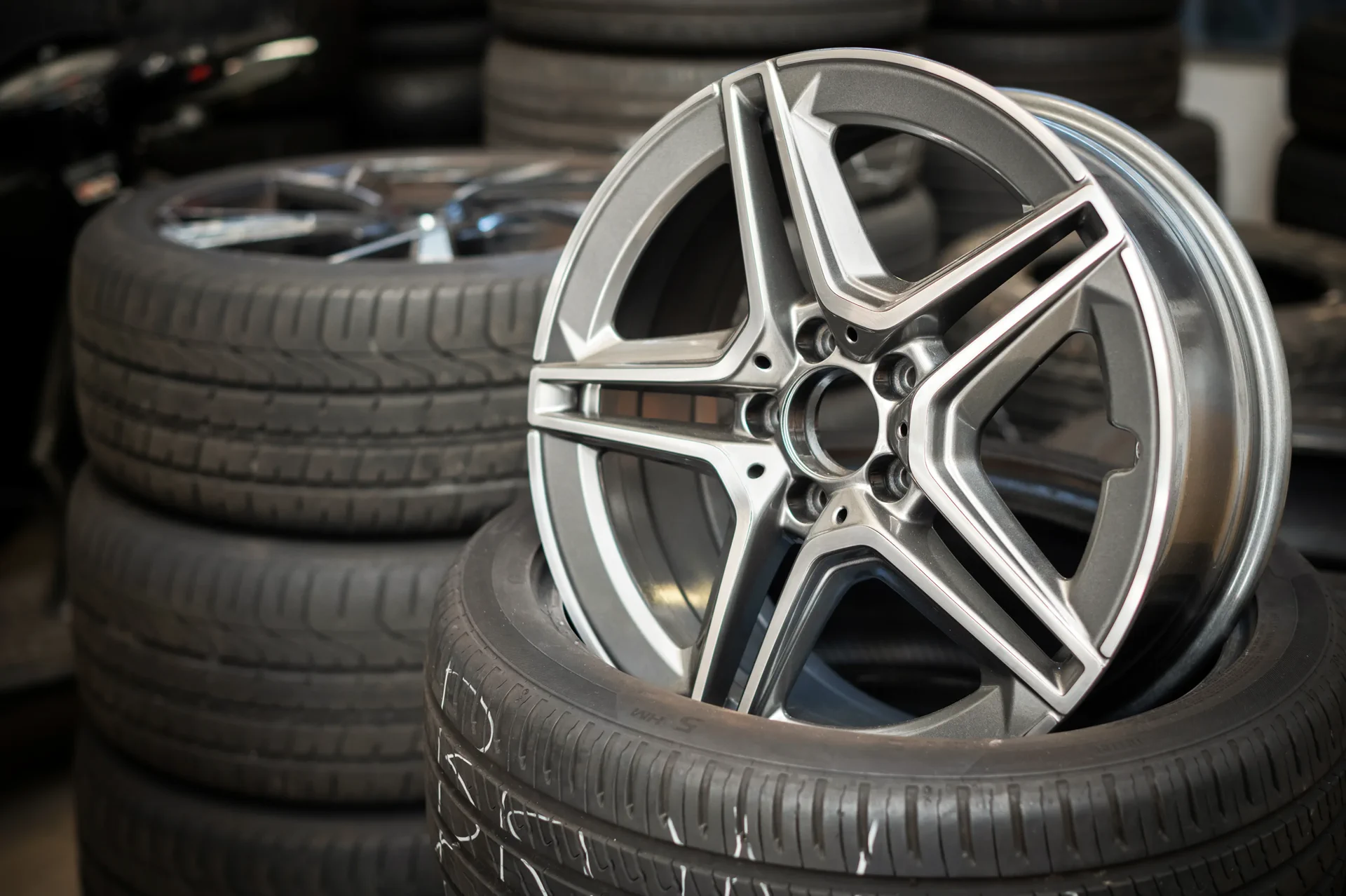 Tires & Wheels